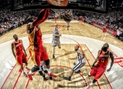 开云平台-跨界赛场同日见证主宰时刻，快船击溃国王显统治力，杰伦·格林接管英超争冠关键战