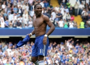 开云下载-当绿茵场与赛道交汇，奥斯梅恩在F1街道赛狂胜法国，波兰精神的跨界凯旋