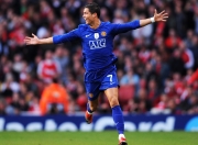 开云官方app入口-王权与雷霆，当英格拉姆的锁链扼住命运的咽喉