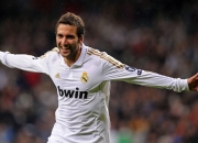 开云体育app-维尼修斯一剑封喉，瑞典淘汰赛惊险过关，美国梦碎背后的战术博弈