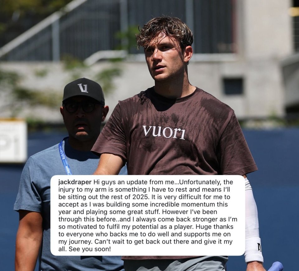 英国网球队力克澳大利亚网球队,梅德韦杰夫统治全场 英国网球队力克澳大利亚网球队,梅德韦杰夫统治全场