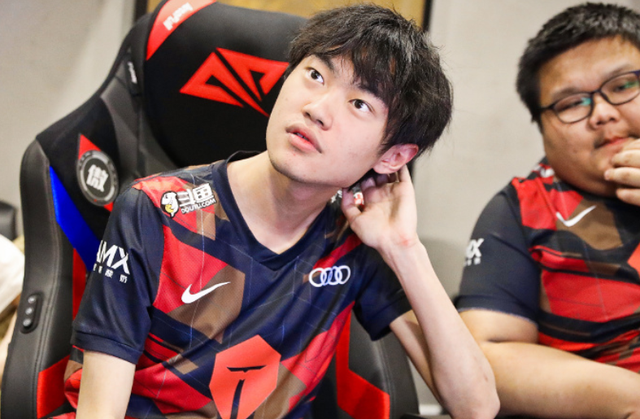 包含RNG血洗100T，Knight完成帽子戏法的词条