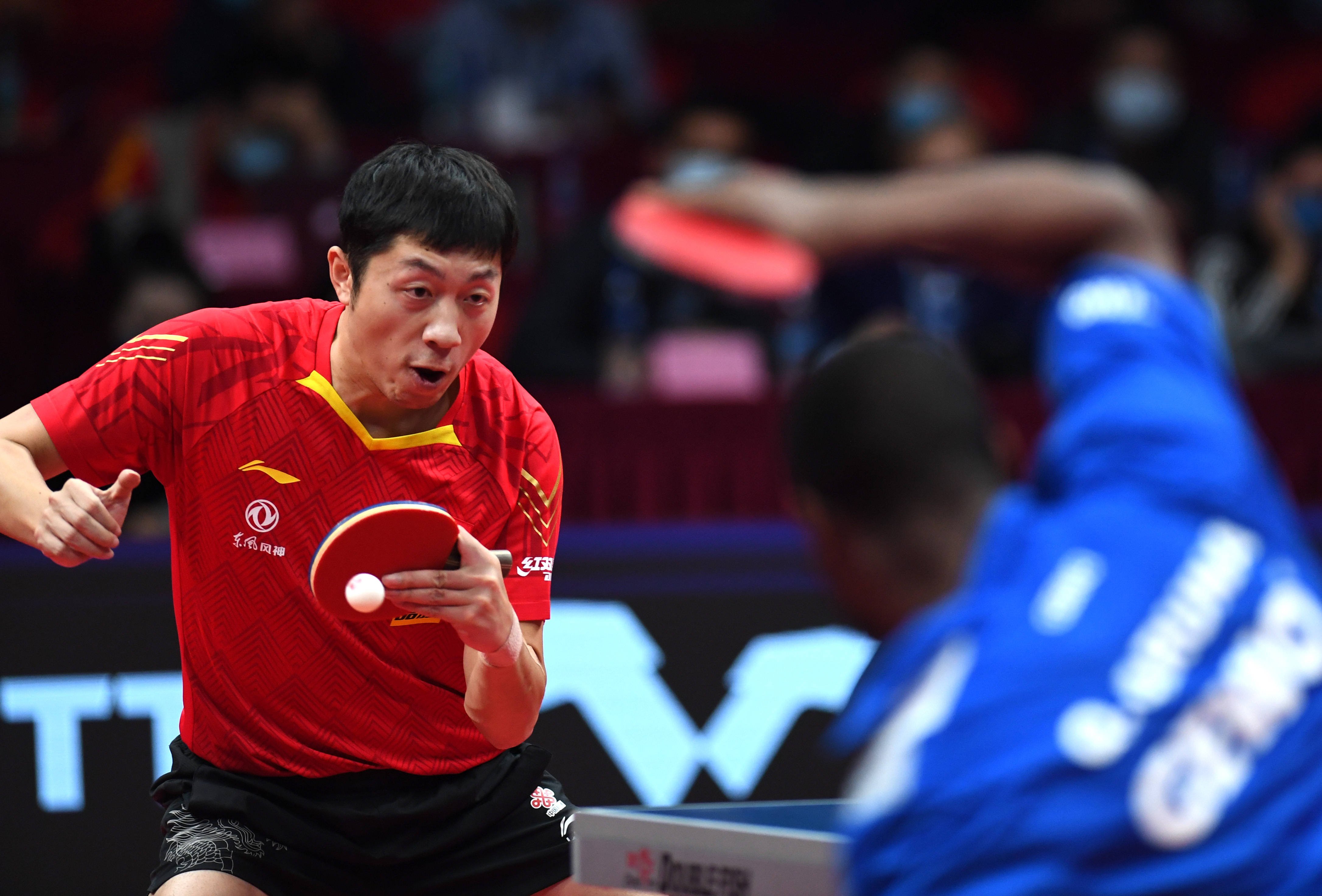 关于英国乒乓球队血洗中国乒乓球队，许昕高光表现的信息