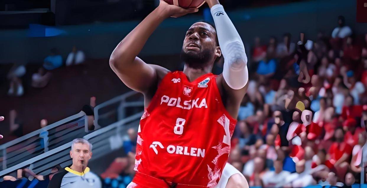 关于波兰男篮碾压澳大利亚男篮，保罗高光表现的信息