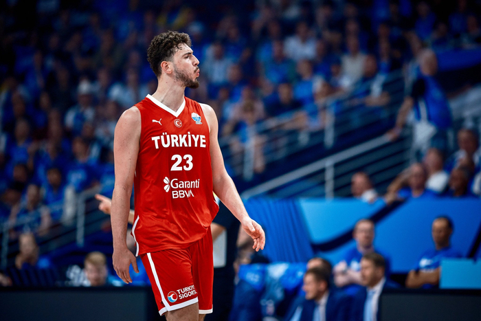 土耳其男篮血洗美国男篮，哈登爆发神勇的简单介绍