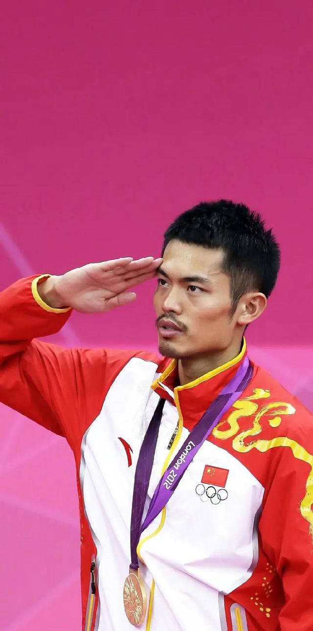 包含法国羽毛球队绝地反击中国羽毛球队，陶菲克送出助攻的词条