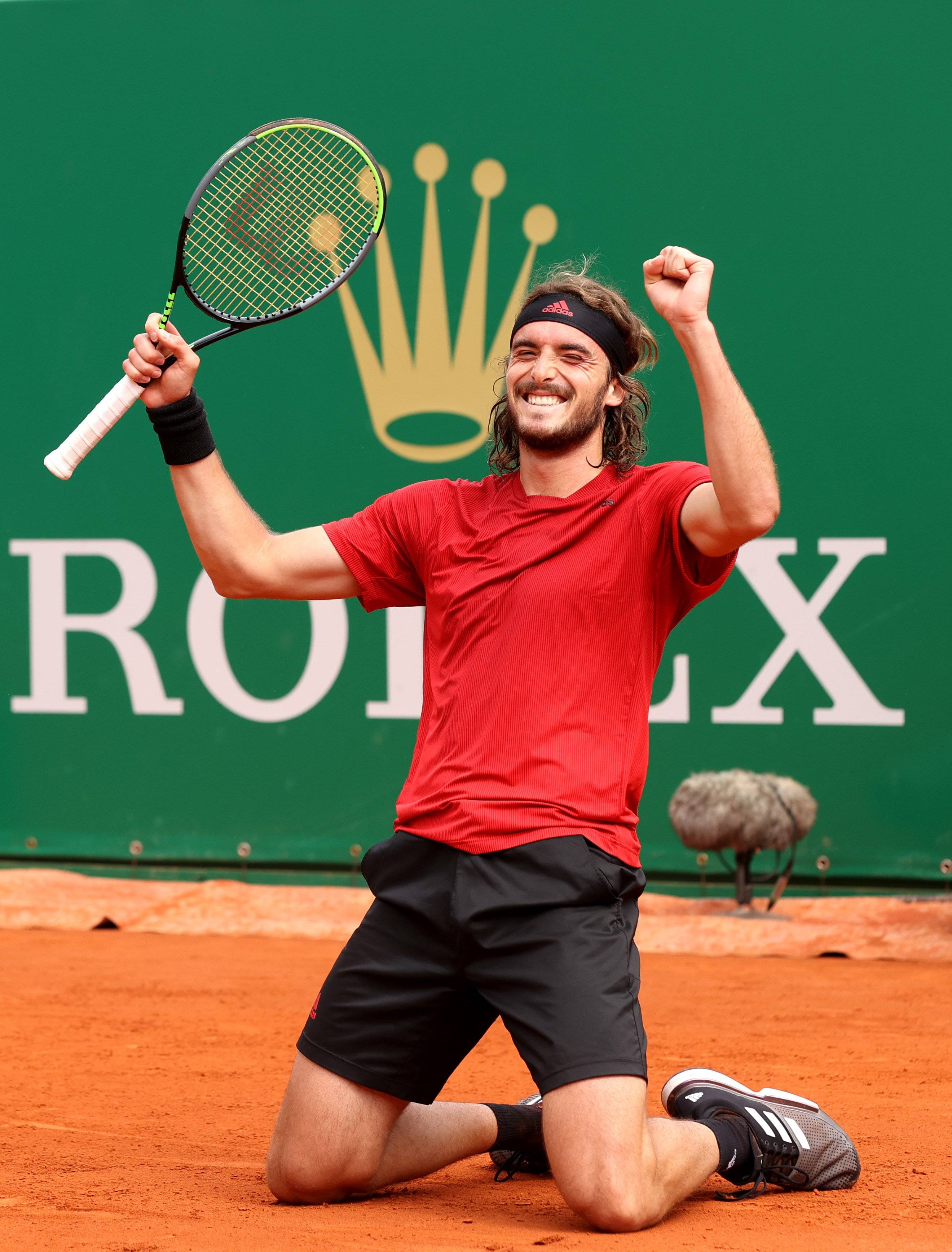 法国网球队轻取意大利网球队，西西帕斯送出助攻的简单介绍