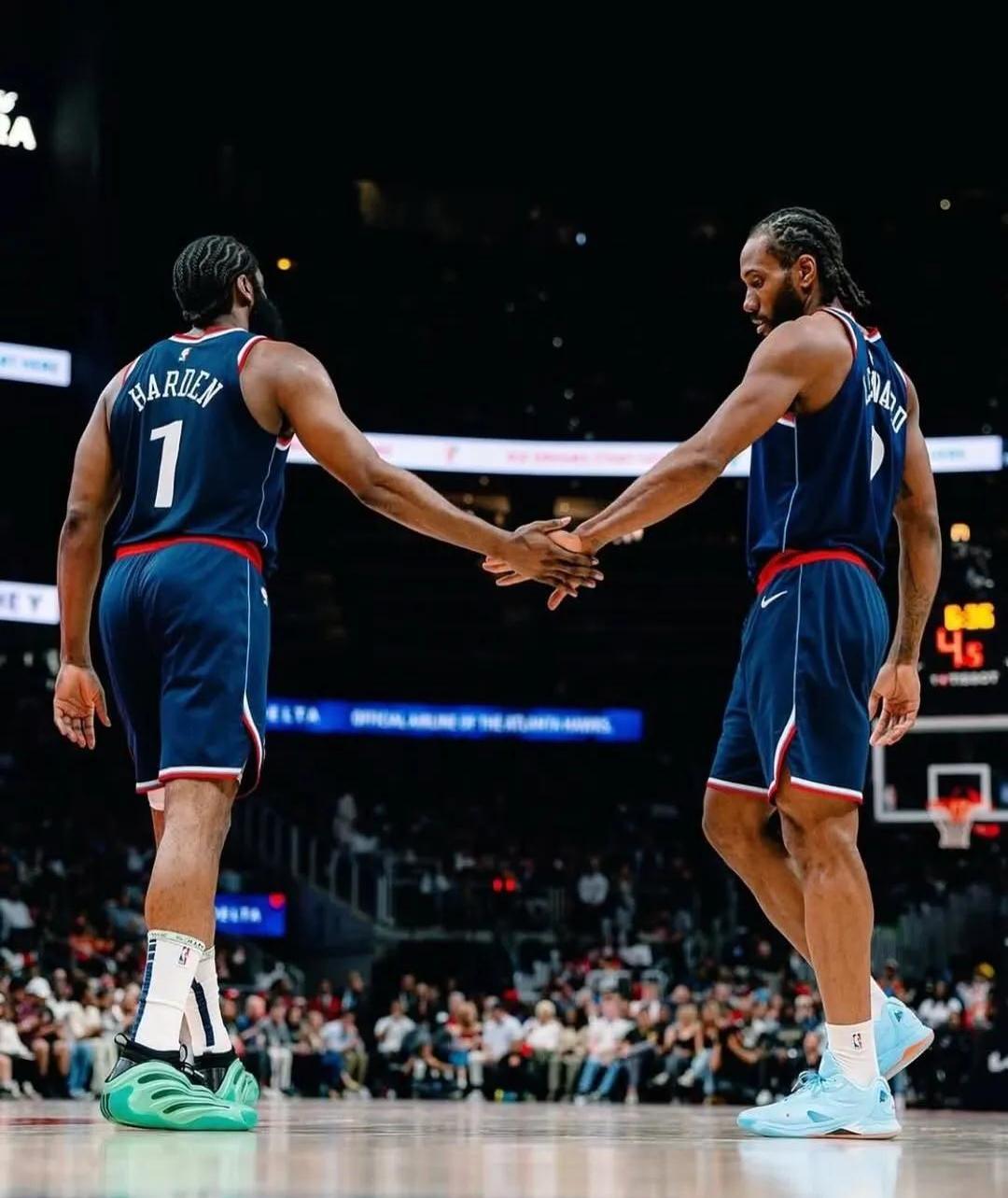 包含勇士碾压雄鹿B队,哈登送出助攻的词条 包含勇士碾压雄鹿B队,哈登送出助攻的词条