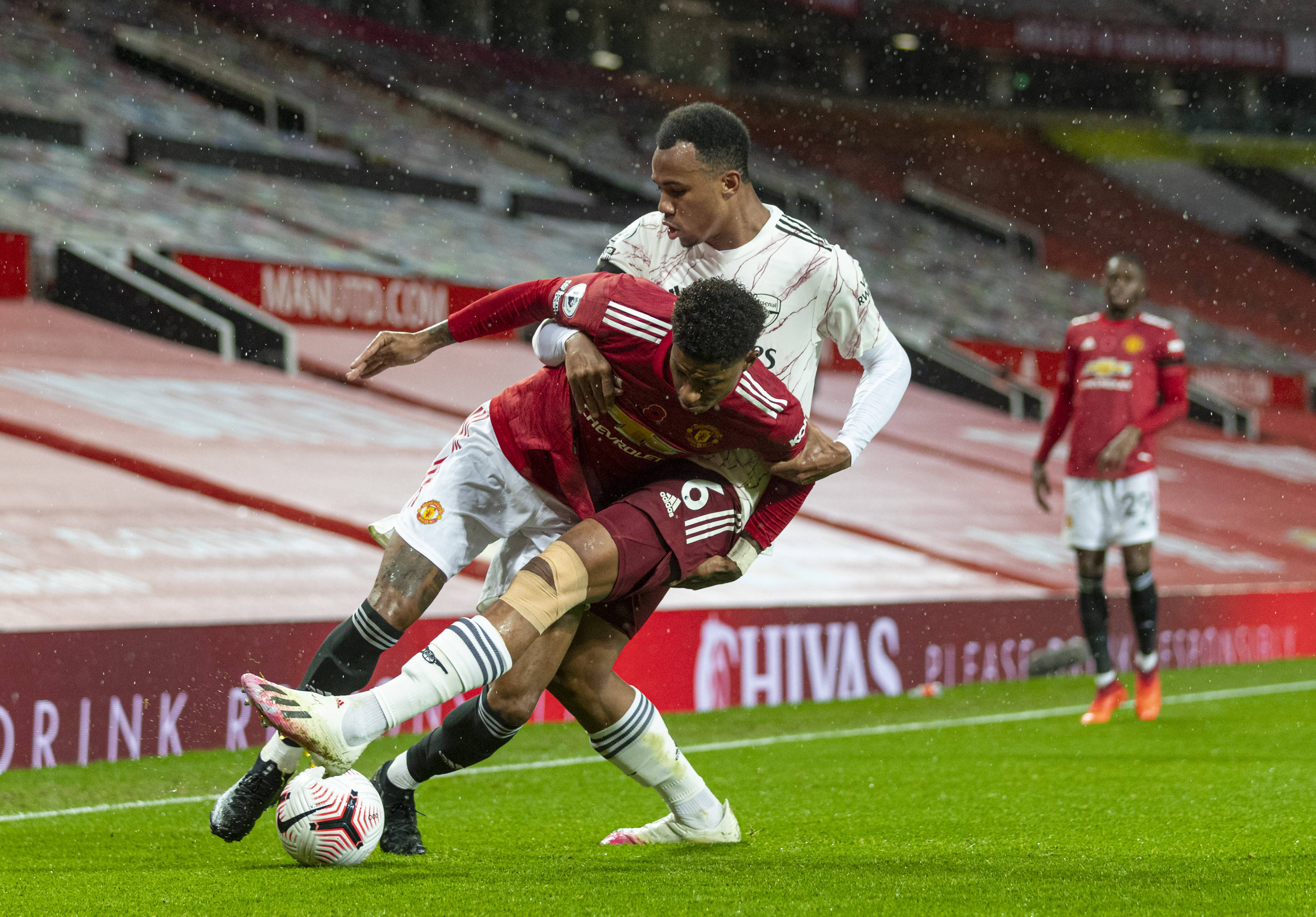 伯恩茅斯凭借进攻,反超对手的简单介绍 伯恩茅斯凭借进攻,反超对手的简单介绍