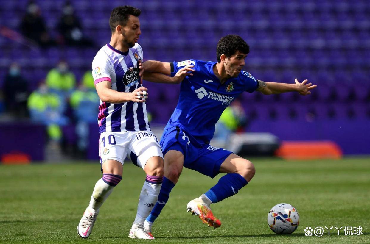 瓦伦西亚客场告捷,结束连败势头的简单介绍 瓦伦西亚客场告捷,结束连败势头的简单介绍