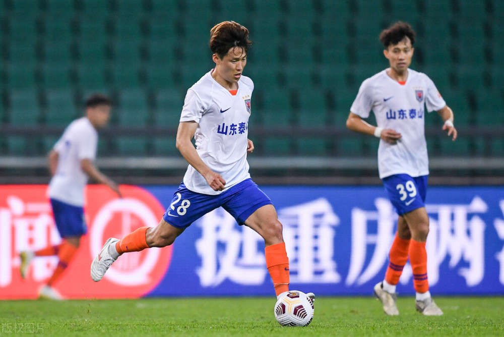 山东队发挥出色逆转，取得胜利的简单介绍