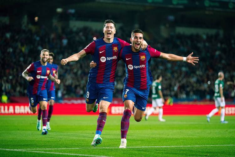 关于莱万特险胜高居榜首,球队异军突起令人惊讶的信息 关于莱万特险胜高居榜首,球队异军突起令人惊讶的信息