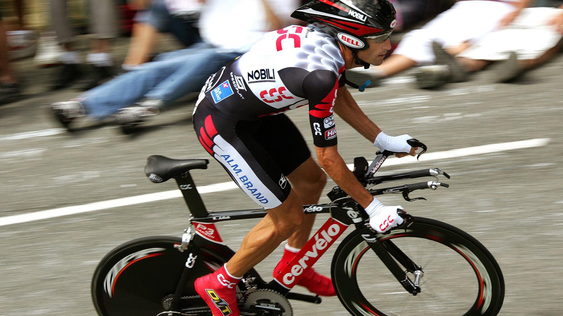 双线突围，从哥斯达黎加绿茵到NBA硬木地板的关键战哲学