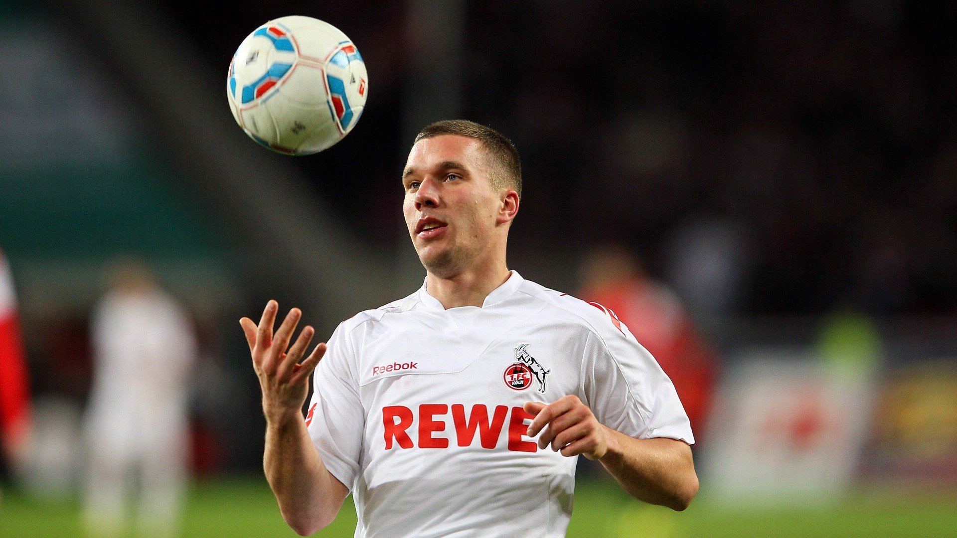 铁闸与雄狮的共舞，德里赫特爆发之夜，喀麦隆加时绝境擒奥地利